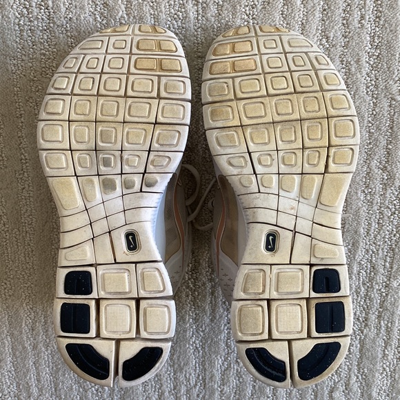 Nike Free Run 3 Athletic Shoes - Picture 11 of 12